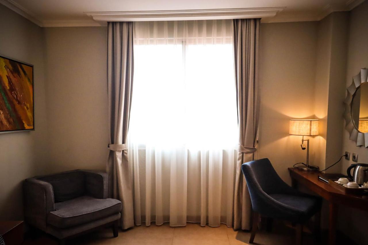 Sotis Hotel Kemang, Jacarta Exterior foto